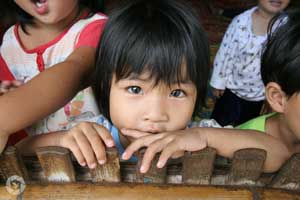Thai Girl documentary elementary school thailand photographed by Yonit Schiller © 2015  יונית שילר