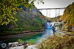 Bridge over Falling Water Photographer Yonit Schiller. letchworth state park upper waterfall bridge photographed by Yonit Schiller © 2015  יונית שילר